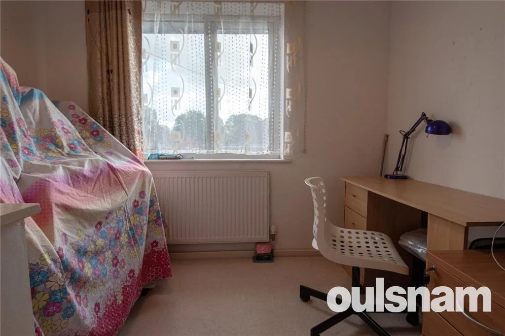 3 bedroom semi-detached house for rent