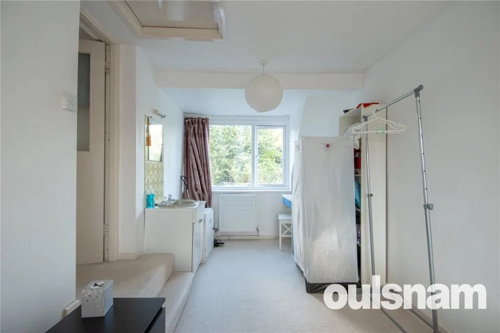 3 bedroom semi-detached house for rent