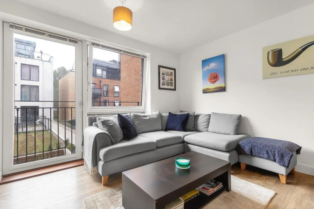 2 bedroom flat for rent