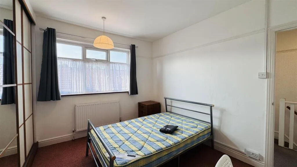4 bedroom terraced house for rent