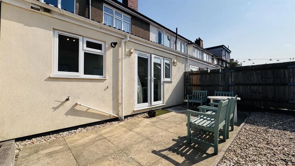4 bedroom terraced house for rent
