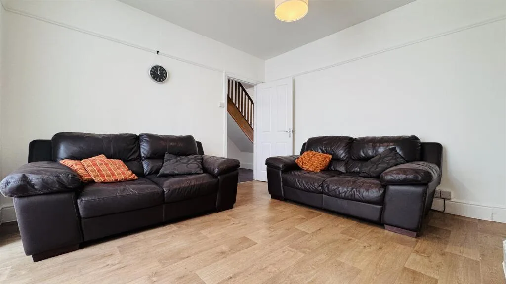 4 bedroom terraced house for rent