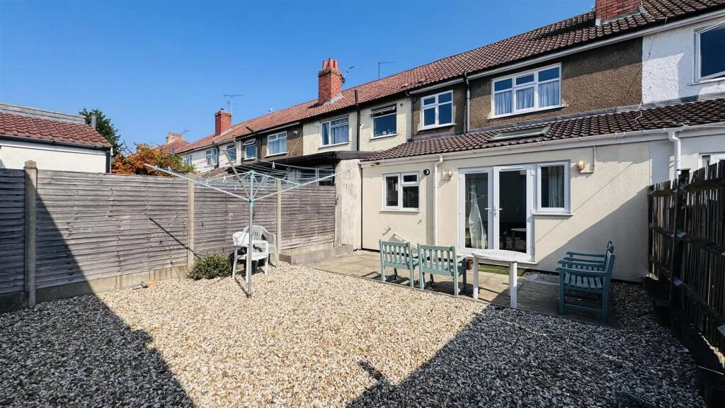 4 bedroom terraced house for rent