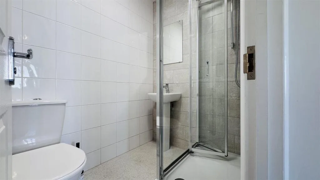 4 bedroom terraced house for rent