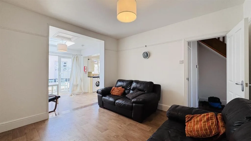 4 bedroom terraced house for rent