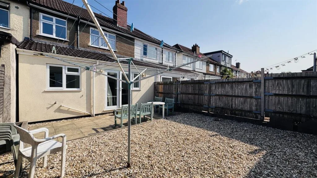 4 bedroom terraced house for rent