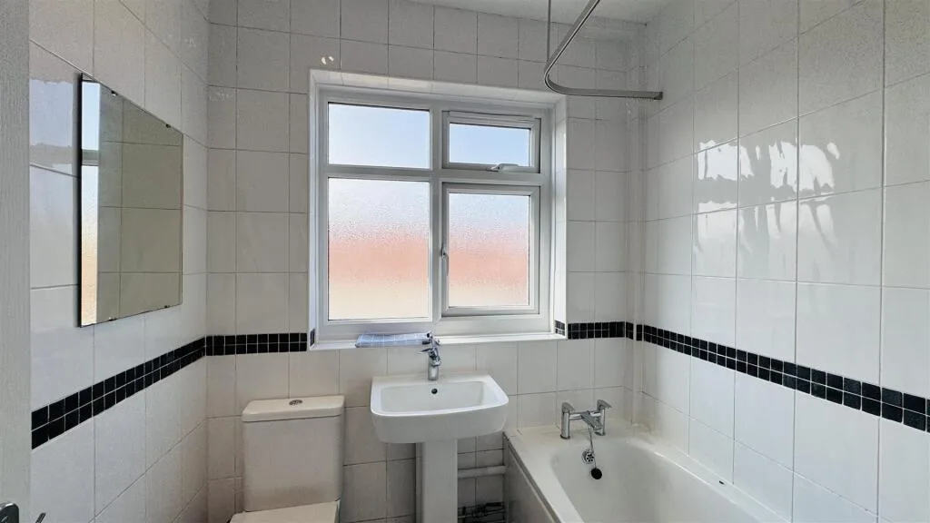 4 bedroom terraced house for rent