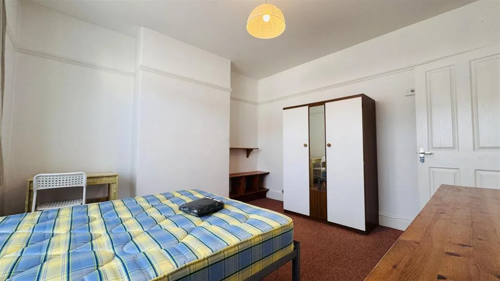 4 bedroom terraced house for rent