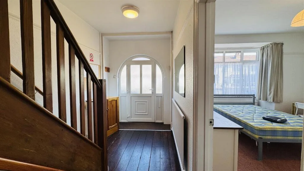4 bedroom terraced house for rent