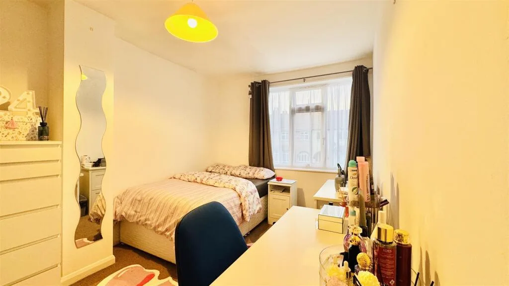 4 bedroom terraced house for rent