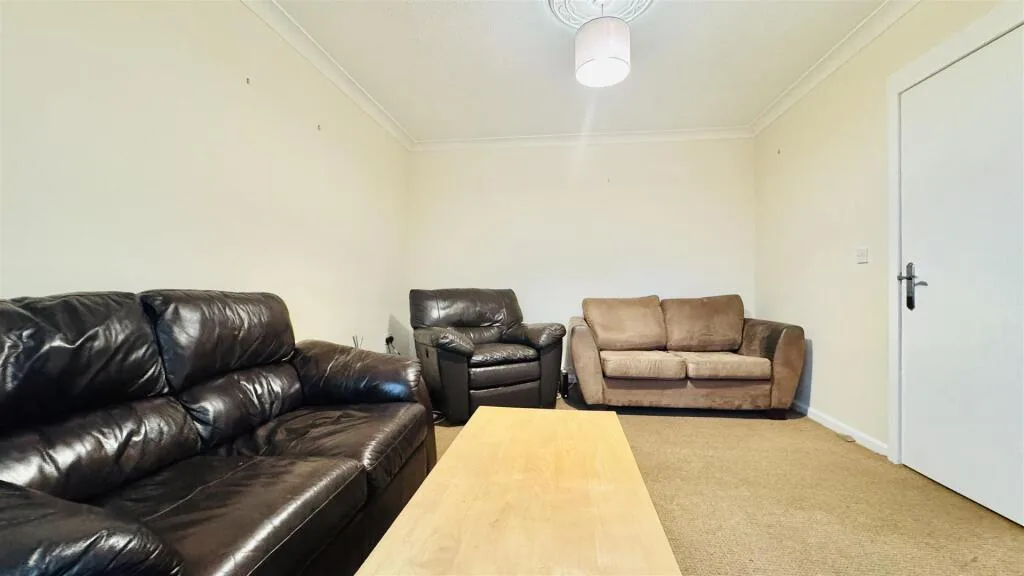 4 bedroom terraced house for rent