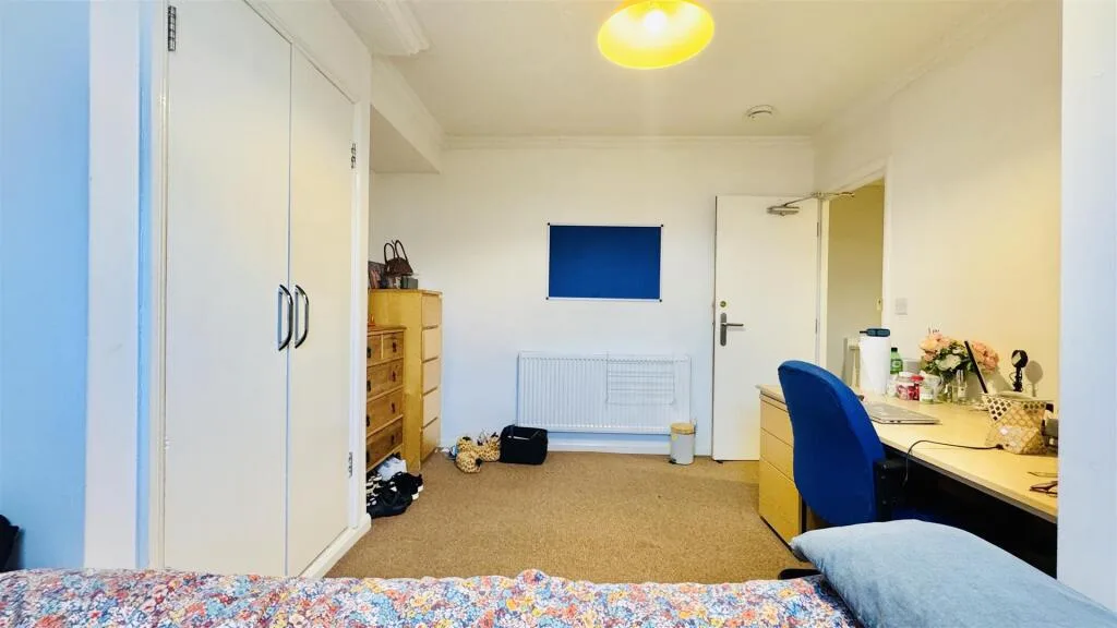 4 bedroom terraced house for rent
