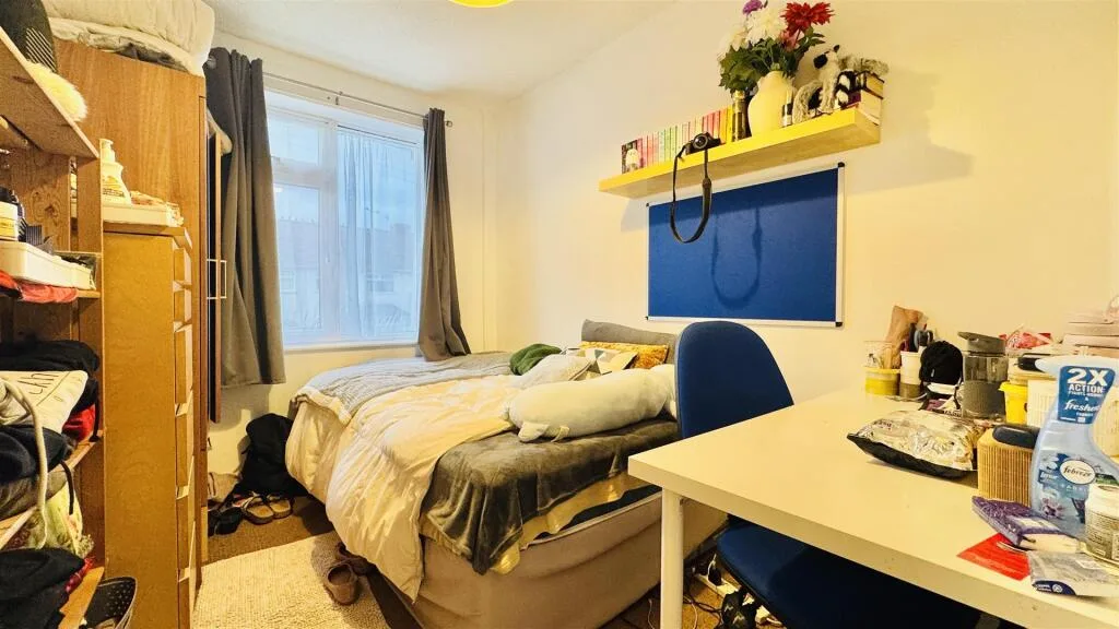 4 bedroom terraced house for rent