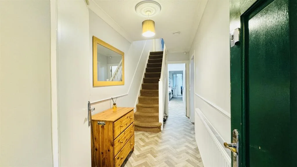 4 bedroom terraced house for rent
