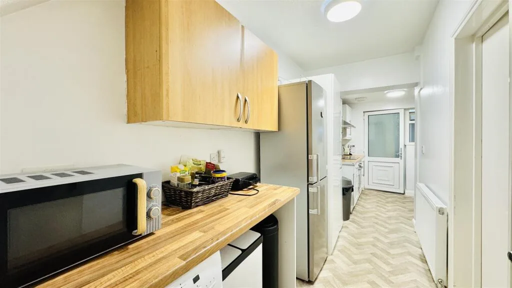 4 bedroom terraced house for rent