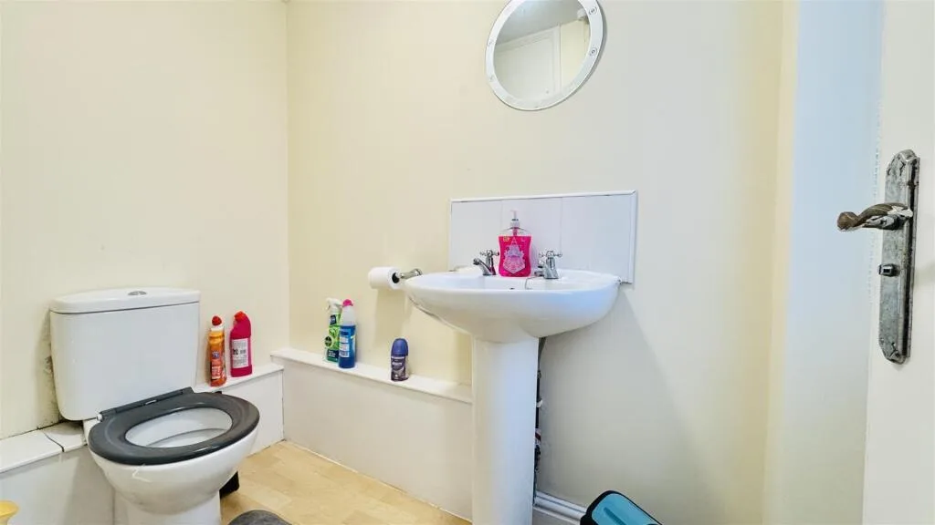 4 bedroom terraced house for rent