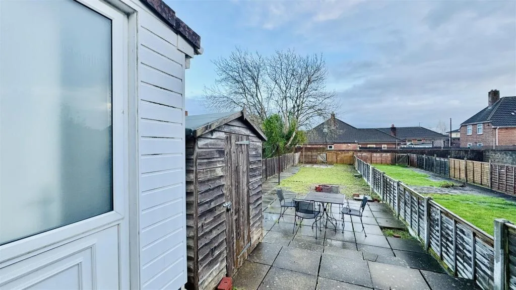 4 bedroom terraced house for rent