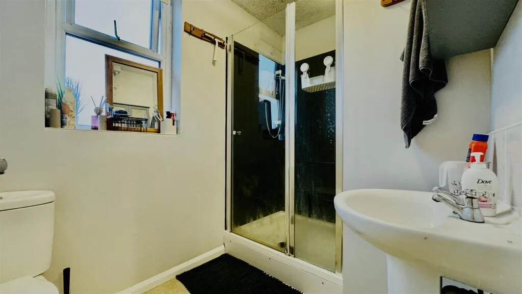 4 bedroom terraced house for rent