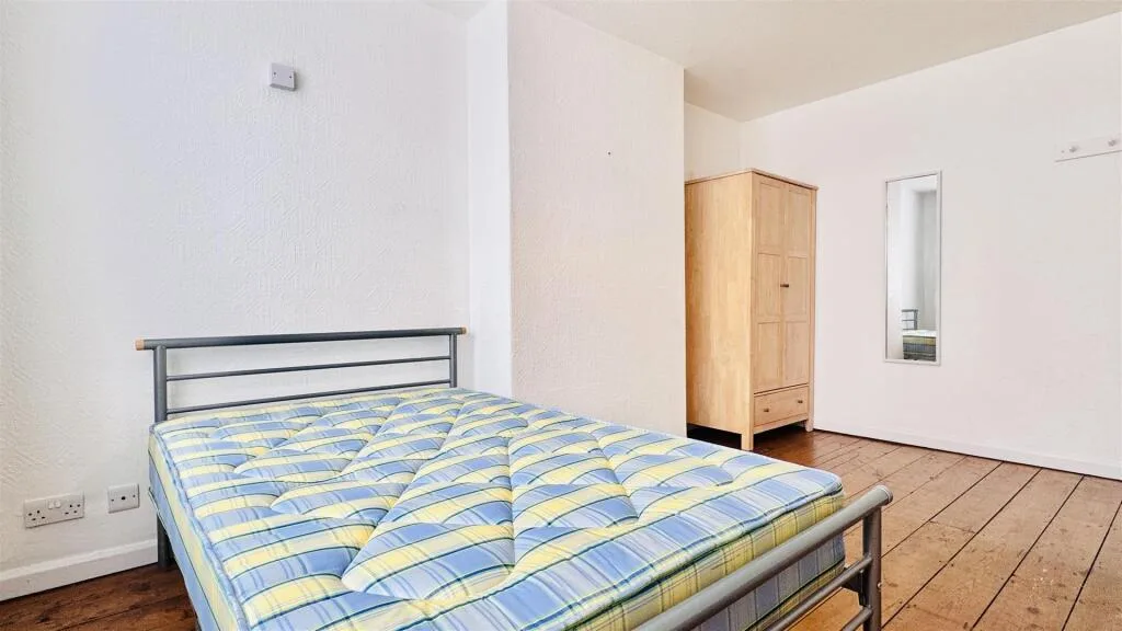 4 bedroom terraced house for rent