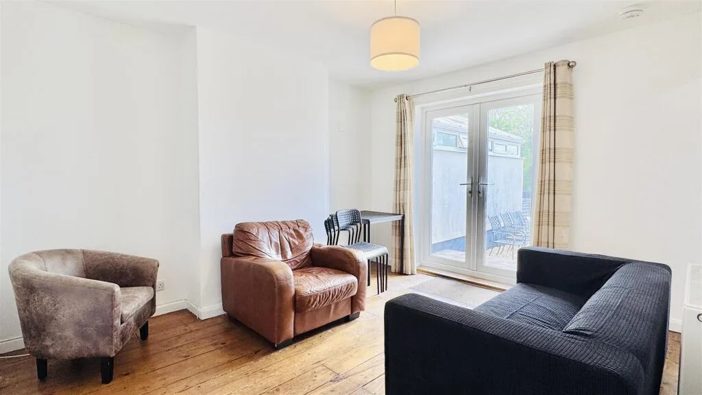 4 bedroom terraced house for rent