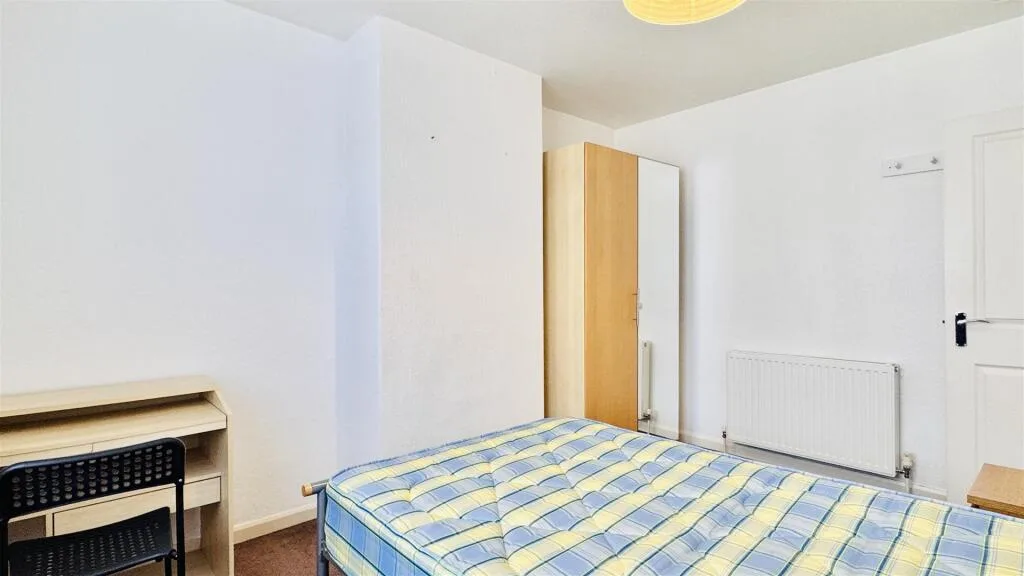 4 bedroom terraced house for rent