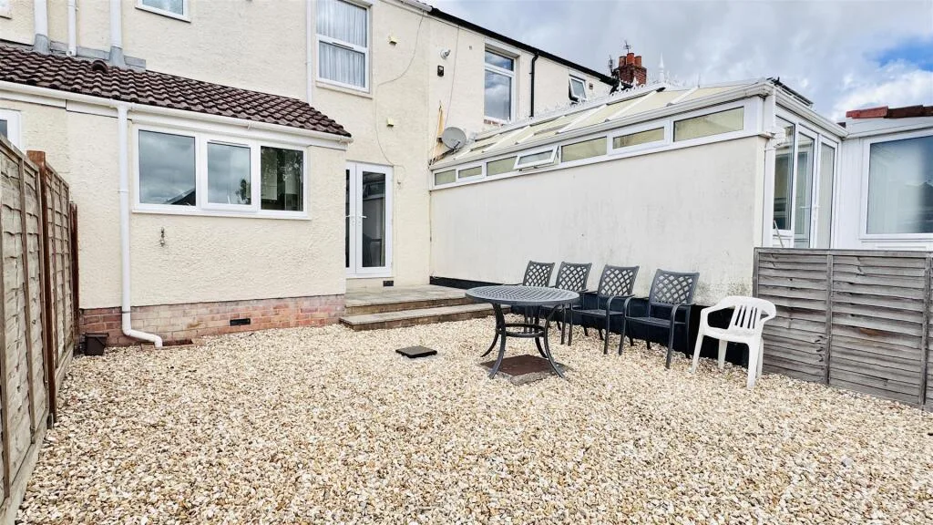 4 bedroom terraced house for rent