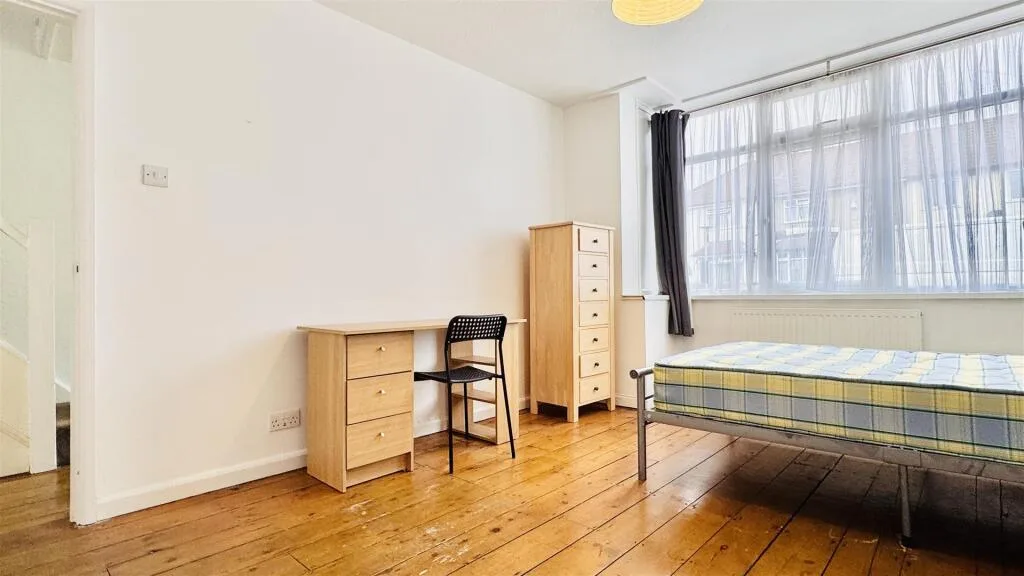 4 bedroom terraced house for rent