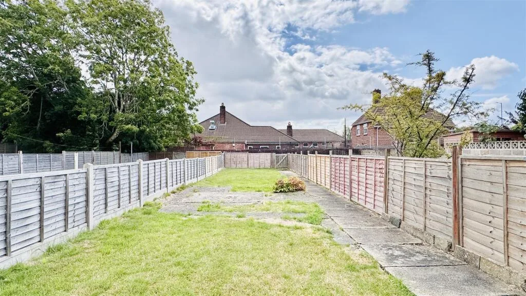 4 bedroom terraced house for rent