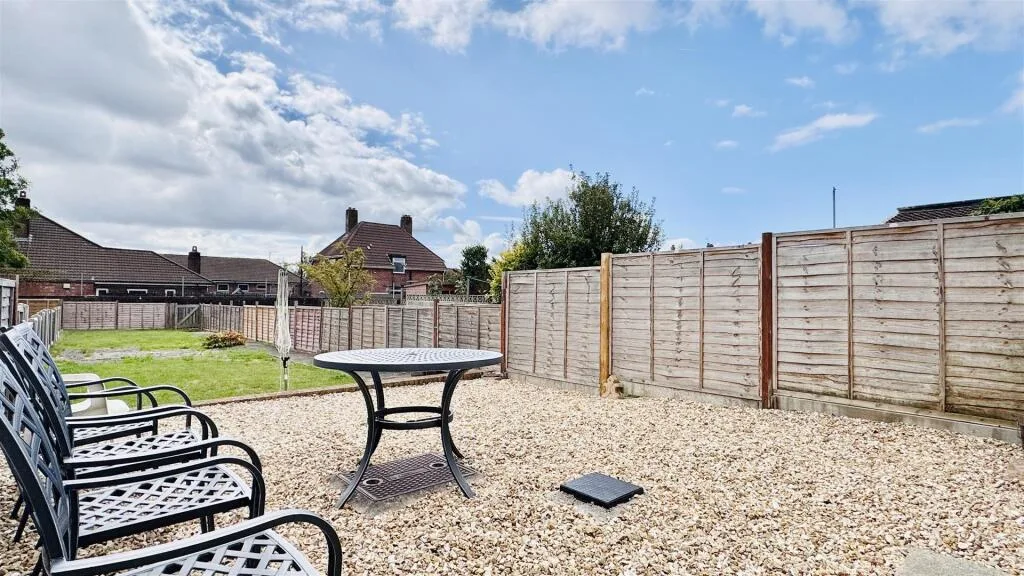 4 bedroom terraced house for rent