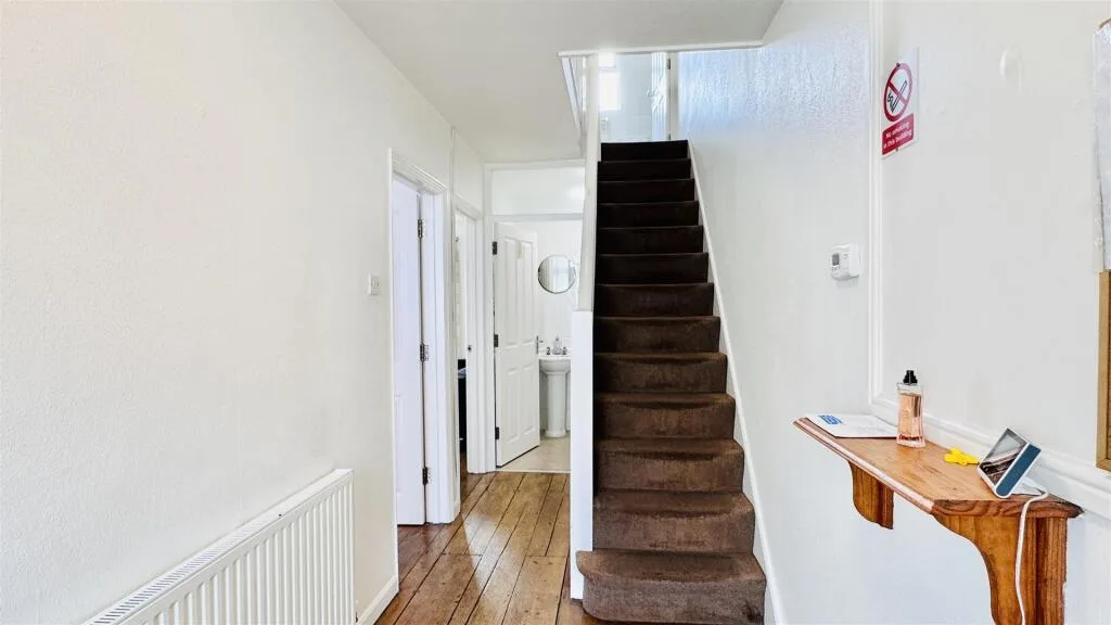 4 bedroom terraced house for rent
