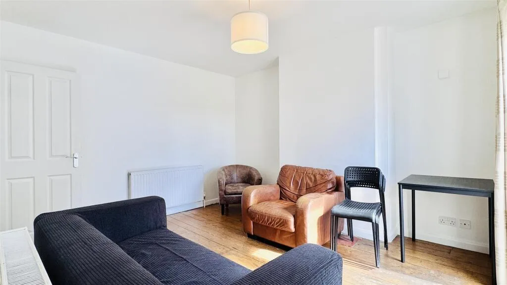 4 bedroom terraced house for rent