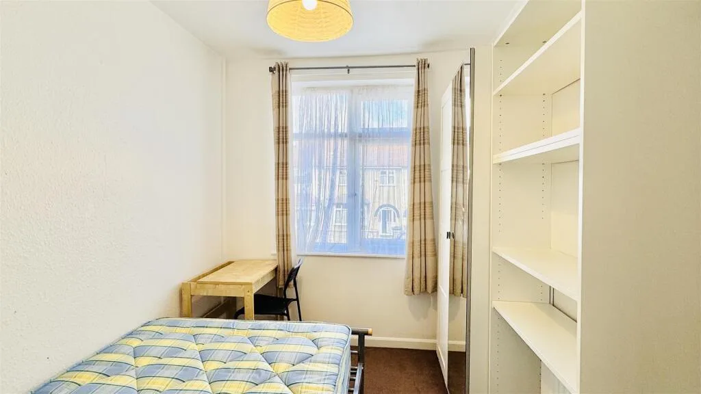 4 bedroom terraced house for rent