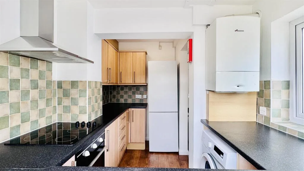 4 bedroom terraced house for rent