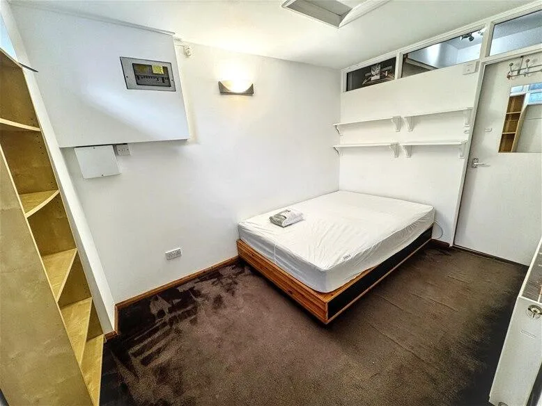 2 bedroom house for rent
