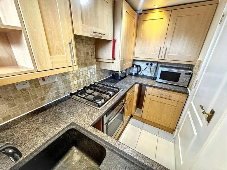 2 bedroom house for rent