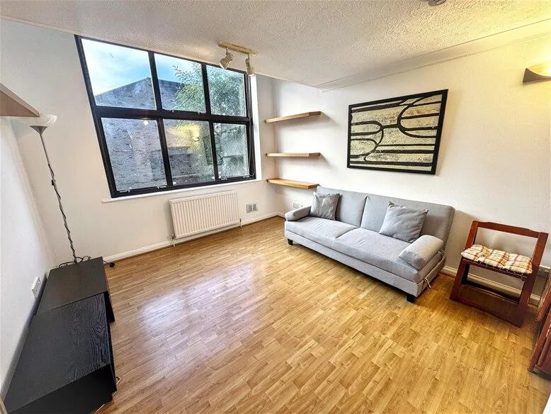 2 bedroom house for rent
