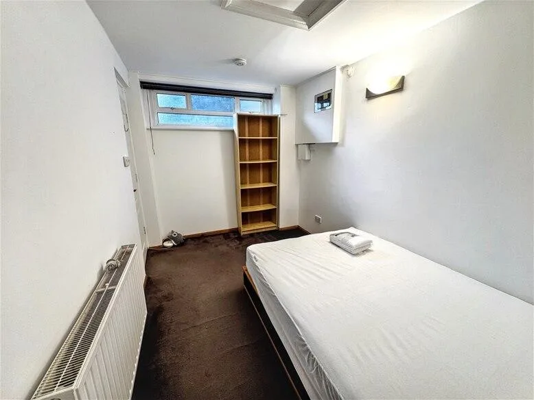 2 bedroom house for rent