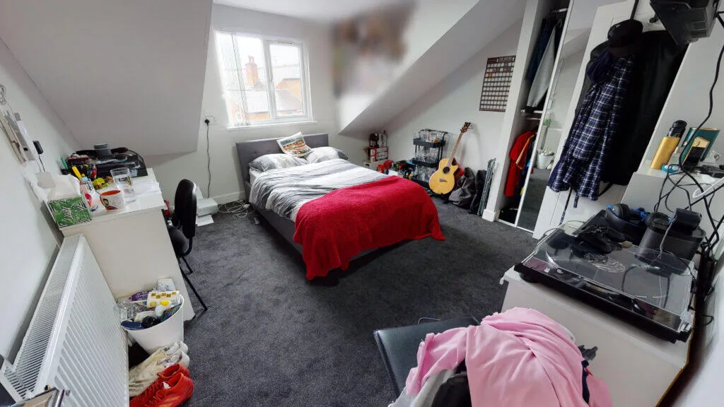 6 bedroom house for rent