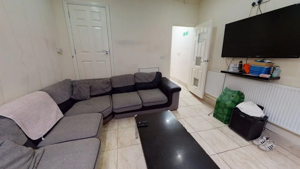 7 bedroom house for rent
