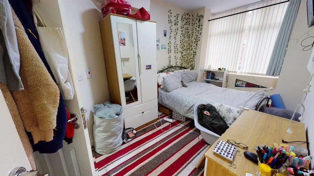 7 bedroom house for rent
