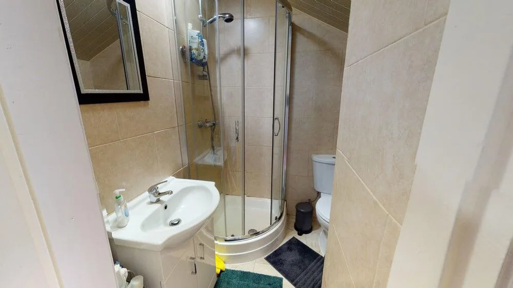 7 bedroom house for rent