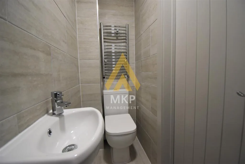 6 bedroom terraced house for rent