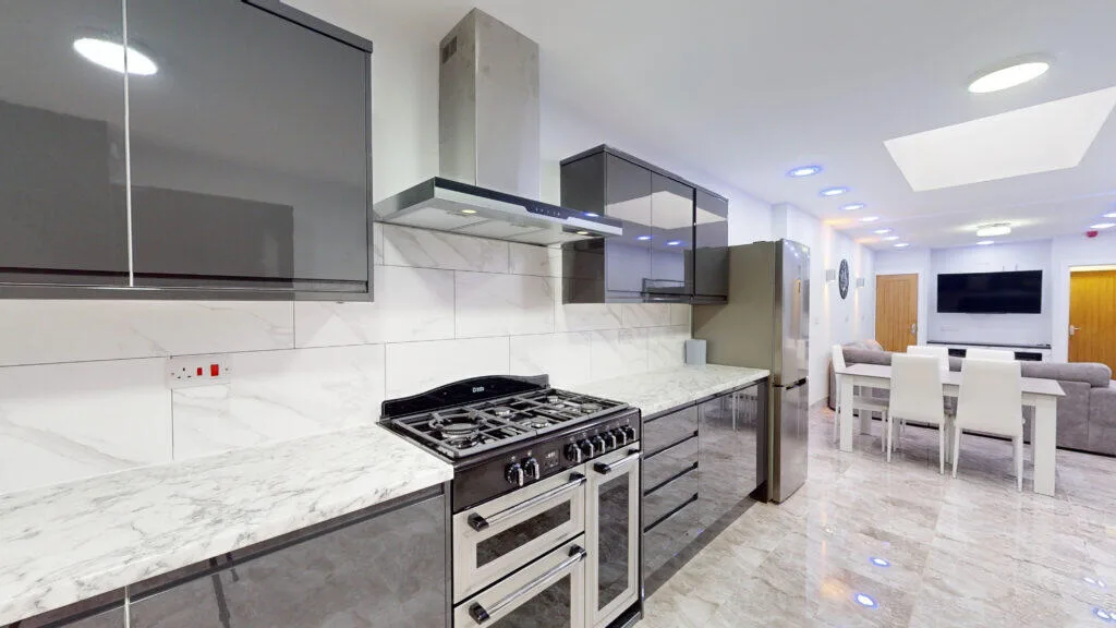 5 bedroom house for rent