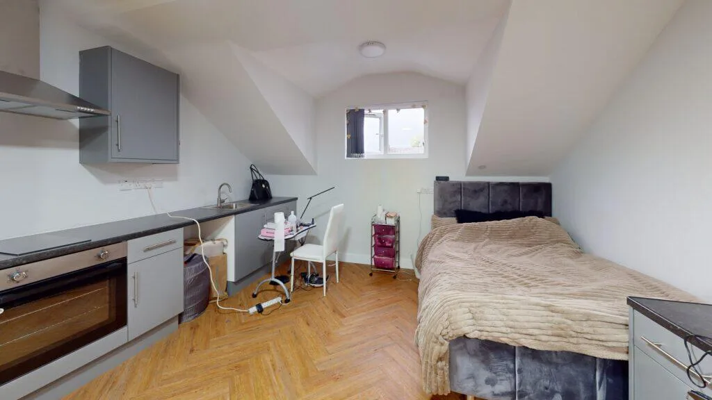 5 bedroom house for rent