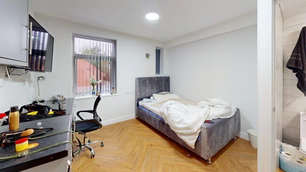 5 bedroom house for rent