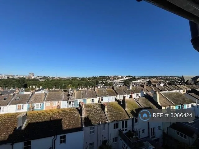6 bedroom terraced house for rent