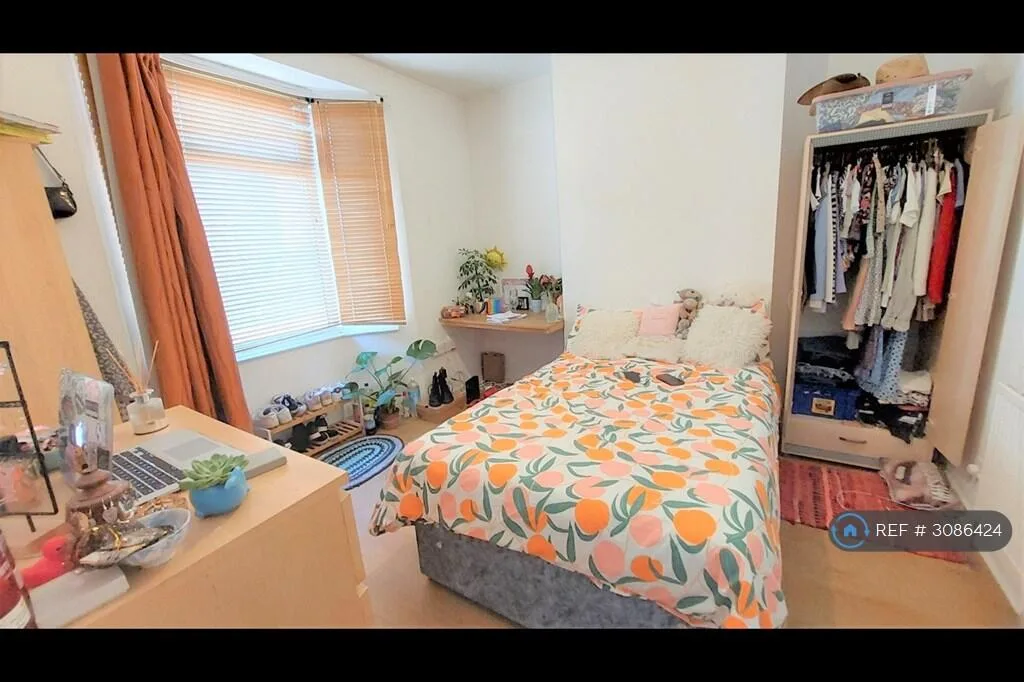 6 bedroom terraced house for rent