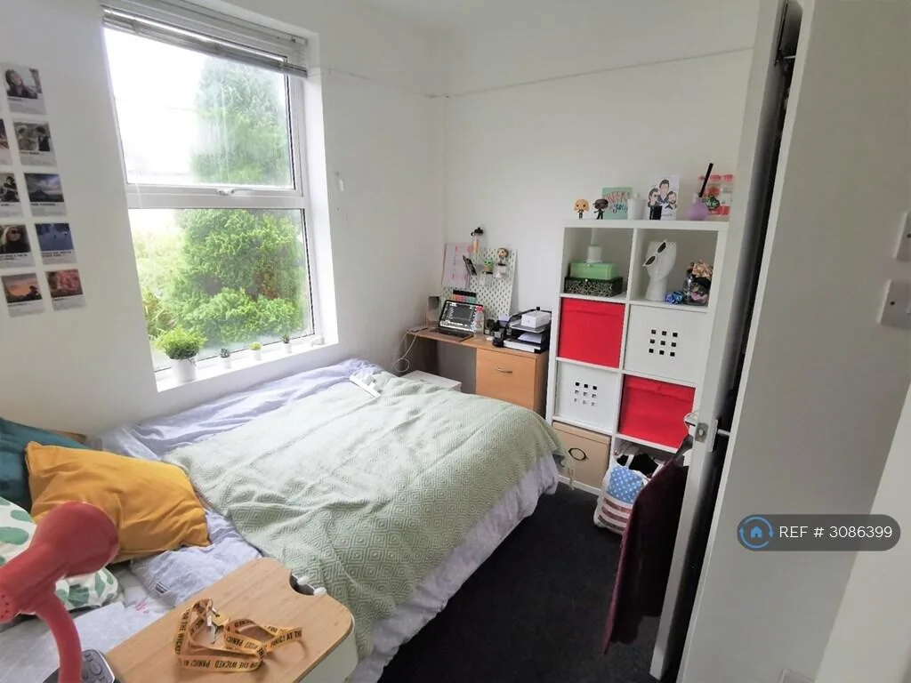 6 bedroom terraced house for rent