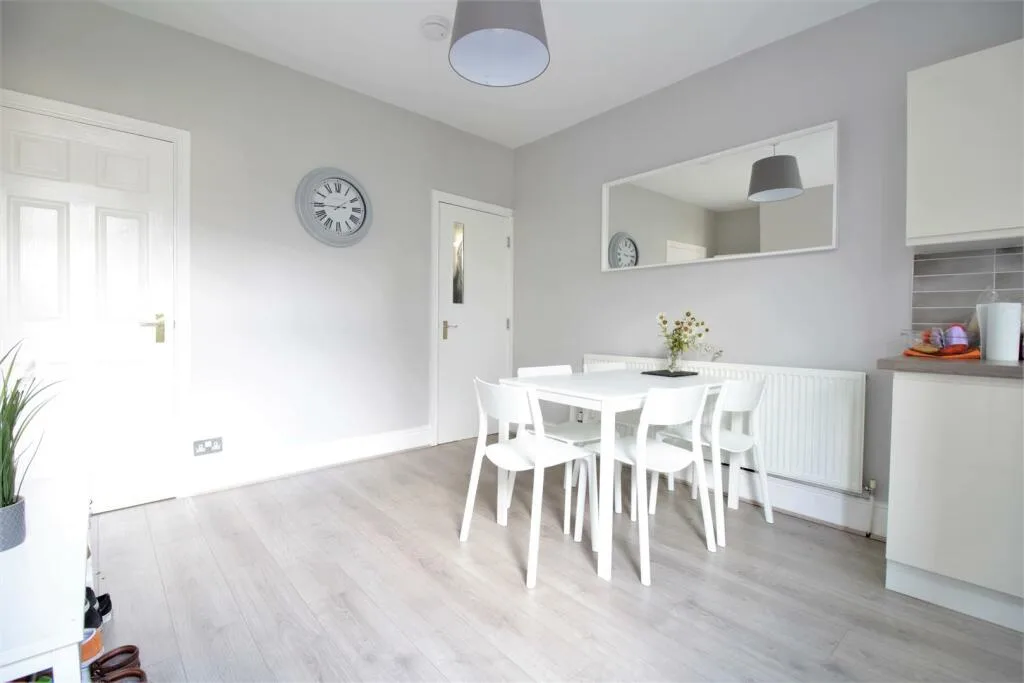 5 bedroom house for rent