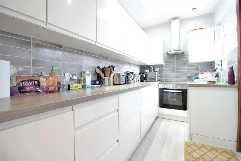 5 bedroom house for rent
